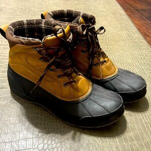 Winter boots